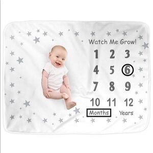 Baby monthly milestone blanket track age & growth